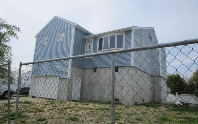 60 Meister Blvd, Freeport, NY 11520