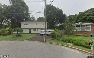 60 Revere Cir, Port Jefferson Station, NY 11776