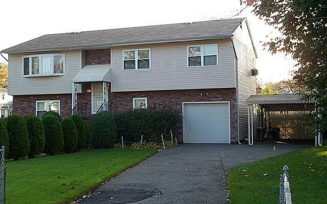 600 Hill St, Uniondale, NY 11553