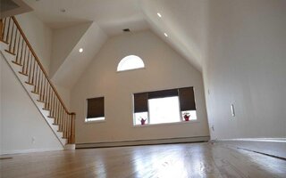 61-40 173rd St, Fresh Meadows, NY 11365