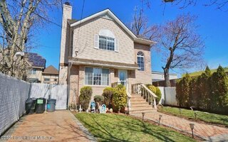 61 Billop Ave, Staten Island, NY 10307