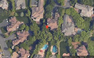 61 Charney Ct, Manhasset, NY 11030