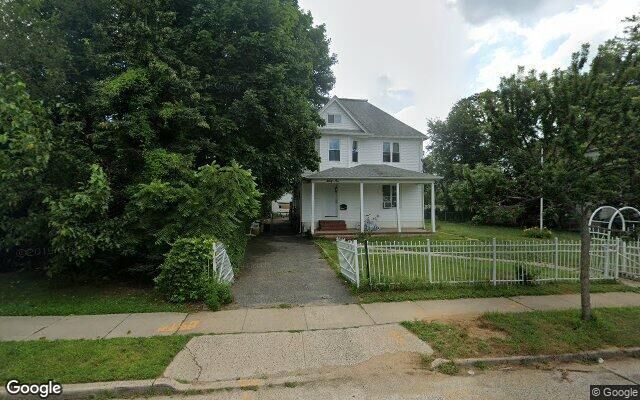 61 East Ave, Freeport, NY 11520