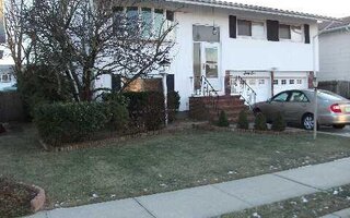 61 Florence Ave, Freeport, NY 11520