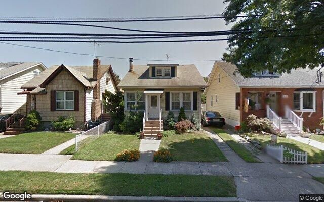 61 James St, Franklin Square, NY 11010