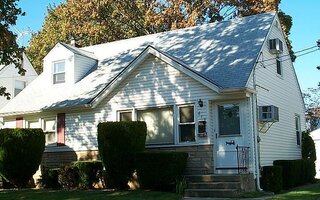613 Christie St, South Hempstead, NY 11550