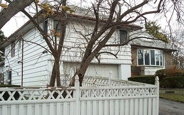 619 Bridge St, Woodmere, NY 11598