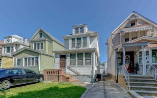 62-53 80th Rd, Ridgewood, NY 11385