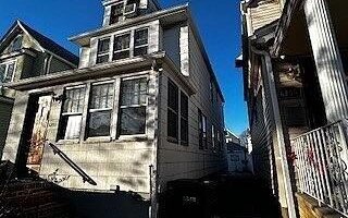 62-53 80th Rd, Ridgewood, NY 11385