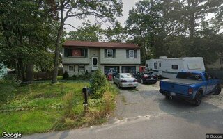 62 Cypress Ave, Riverhead, NY 11901
