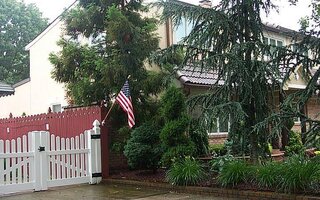 62 Hyacinth Rd, Levittown, NY 11756