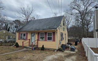 62 Judith Dr, Coram, NY 11727