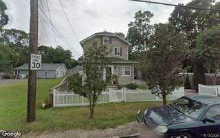 62 Moffitt Blvd, East Islip, NY 11730