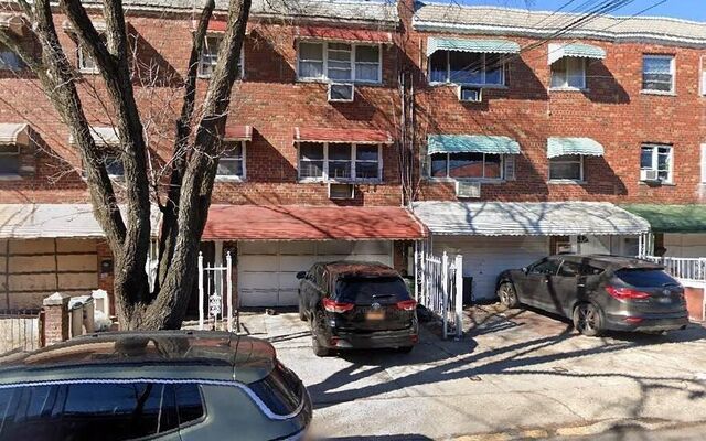 625 Commonwealth Ave, Bronx, NY 10473 (House View)