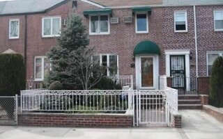 63-54 77th St, Middle Village, NY 11379