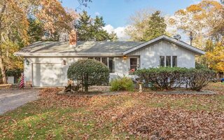 63 Kings Point Rd, East Hampton, NY 11937