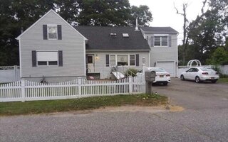63 Washington Ave, Mastic Beach, NY 11951