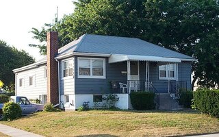 64 5th Ave, East Rockaway, NY 11518