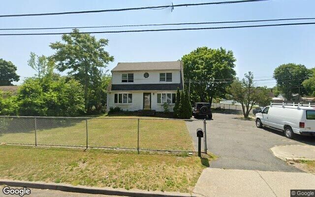 64 Doolittle St #RightSideUnit, Brentwood, NY 11717
