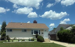 64 Hubbard Ave, Freeport, NY 11520