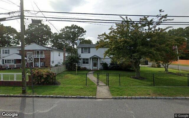 64 Leopold Ave, West Islip, NY 11795