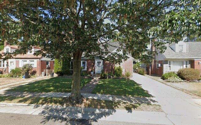 64 Martin Ave, Hempstead, NY 11550