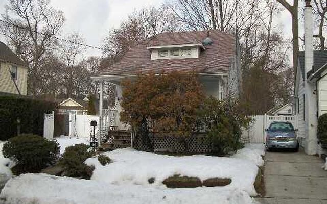 64 Mount Joy Ave, Freeport, NY 11520