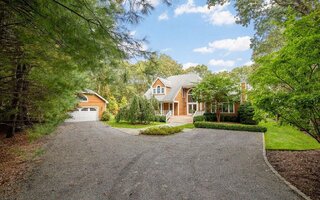 64 Woodruff Ln, Bridgehampton, NY 11932