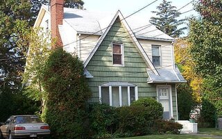 65 Belmont Pkwy, Hempstead, NY 11550