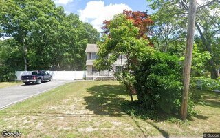 65 Lake St, Islip, NY 11751