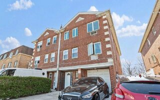 652 Sapphire St, Brooklyn, NY 11208