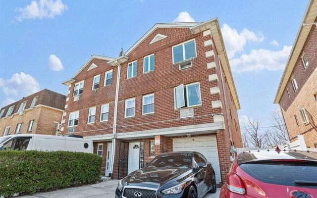 652 Sapphire St, Brooklyn, NY 11208 (Road)