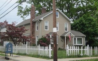 66 Centre Ave, East Rockaway, NY 11518