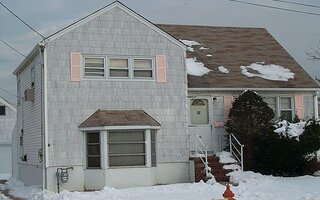 66 Martha St, Freeport, NY 11520