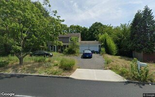 662 Hawkins Rd E, Coram, NY 11727