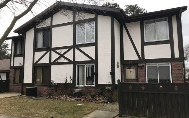 666 Blue Ridge Dr, Medford, NY 11763 (Yard)