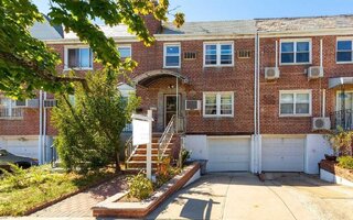 67-44 198th St, Fresh Meadows, NY 11365