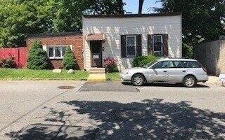 67-60 73rd Pl, Middle Village, NY 11379