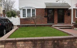 6732 212th St, Oakland Gardens, NY 11364