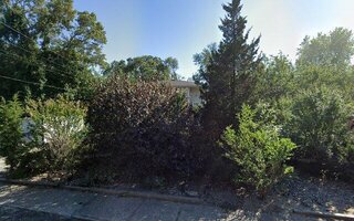 678 Commack Rd, Bay Shore, NY 11706