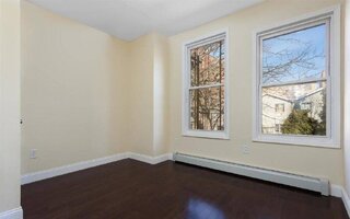 679 E 232nd St, Bronx, NY 10466