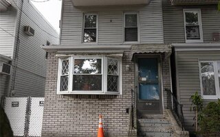 68-20 65th Pl, Ridgewood, NY 11385
