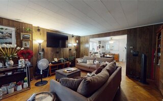 68-20 65th Pl, Ridgewood, NY 11385