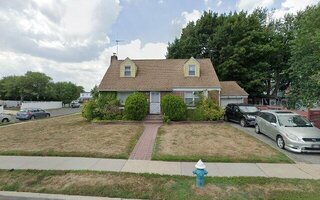 68 Albany St, Elmont, NY 11003