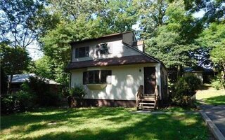 68 Babylon Dr, Sound Beach, NY 11789