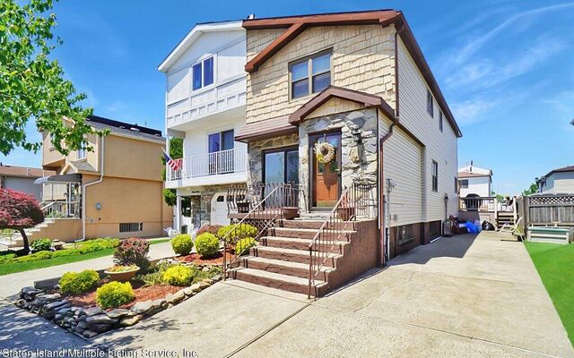 68 Beard St, Staten Island, NY 10314 (Porch)