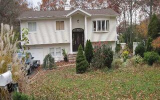 68 Juniper Ave, Ronkonkoma, NY 11779