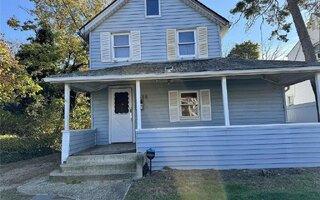 688 Beck St, Uniondale, NY 11553
