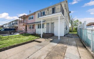 69-53 Thursby Ave, Arverne, NY 11692