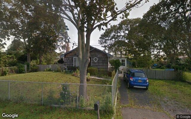 69 Cranberry Dr, Mastic Beach, NY 11951